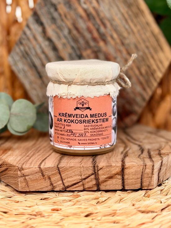 MEDUS AR KOKOSRIEKSTIEM